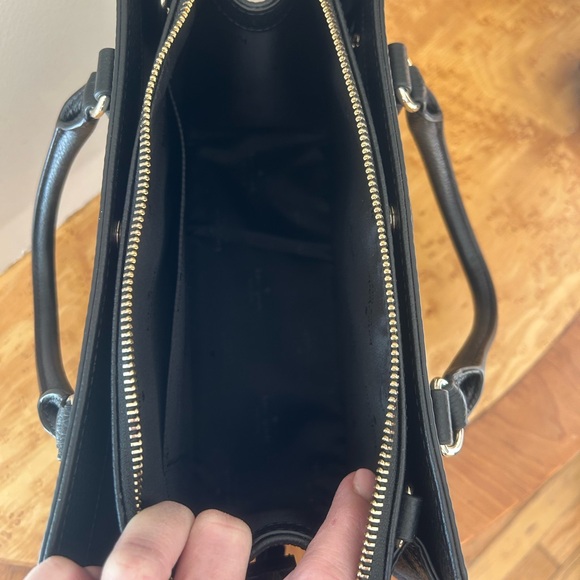 Kate Spade Black bag/ cross strap - Picture 6 of 8